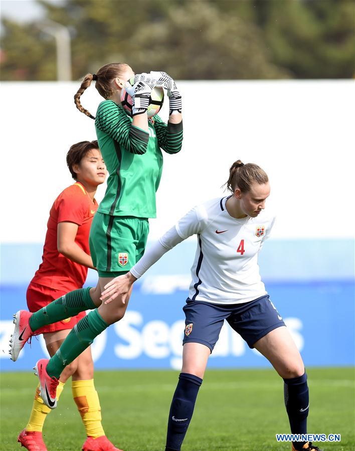 (SP)PORTUGAL-ALBUFEIRA-SOCCER-ALGARVE CUP