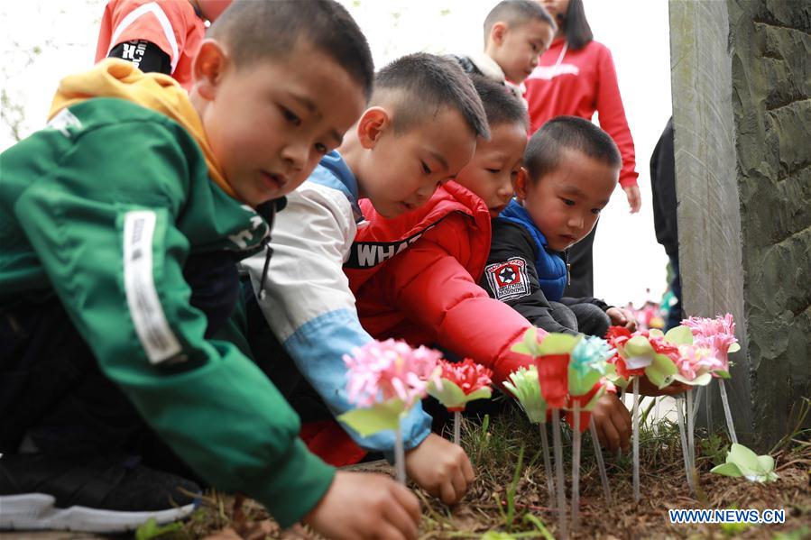 #CHINA-SHANDONG-QINGMING FESTIVAL-MOURNING (CN)