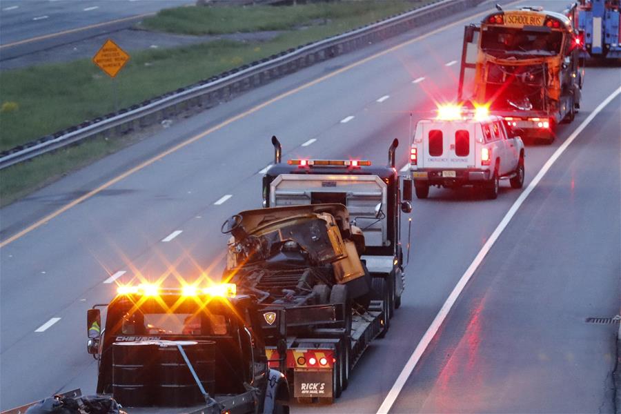 U.S.-NEW JERSEY-SCHOOL BUS-DUMP TRUCK-CRASH