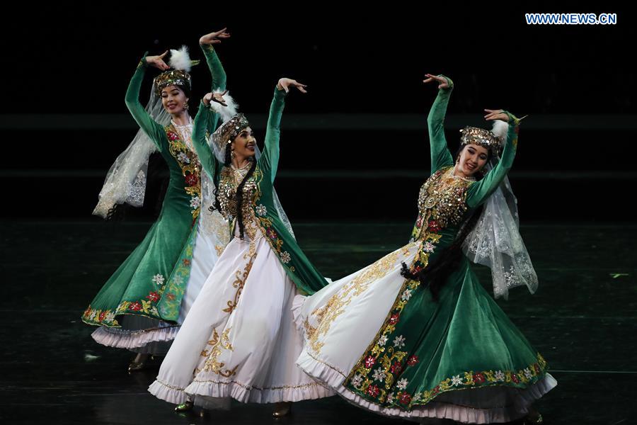 CHINA-BEIJING-SCO ART FESTIVAL-FOLK DANCE-SHOW (CN)