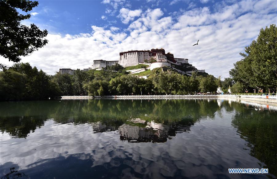 CHINA-LHASA-TOURISM-SEASON (CN)