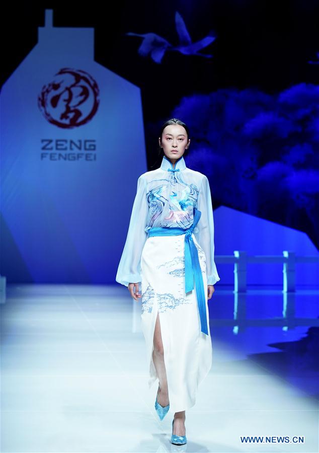 CHINA-BEIJING-FASHION WEEK (CN)