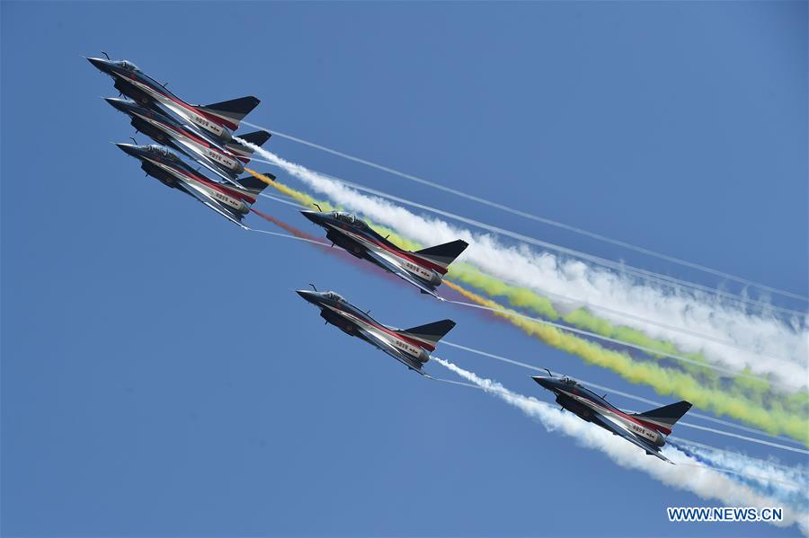 CHINA-GUANGDONG-ZHUHAI-AIRSHOW-OPENING-PERFORMANCE