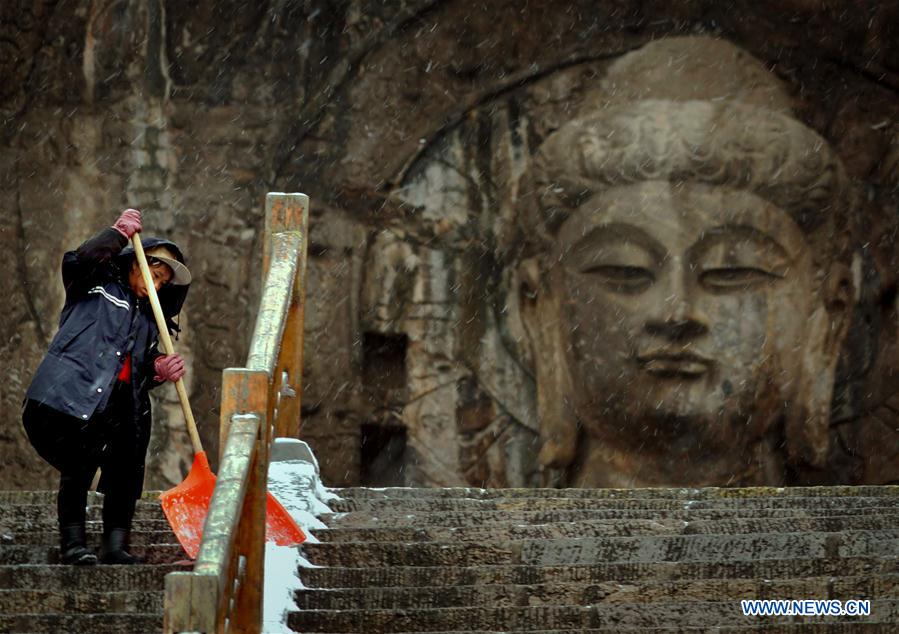 CHINA-HENAN-LONGMEN GROTTOES-SCENERY (CN)