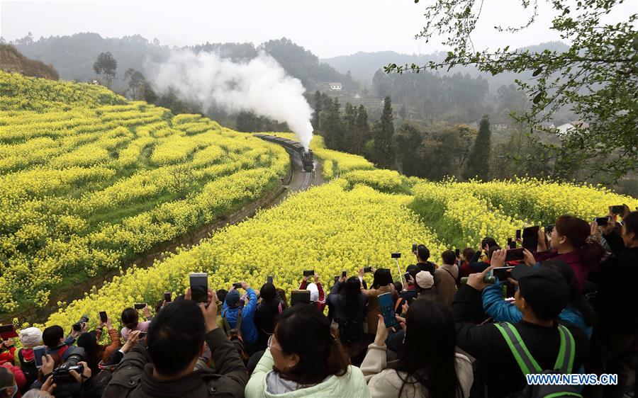 XINHUA PHOTOS OF THE DAY