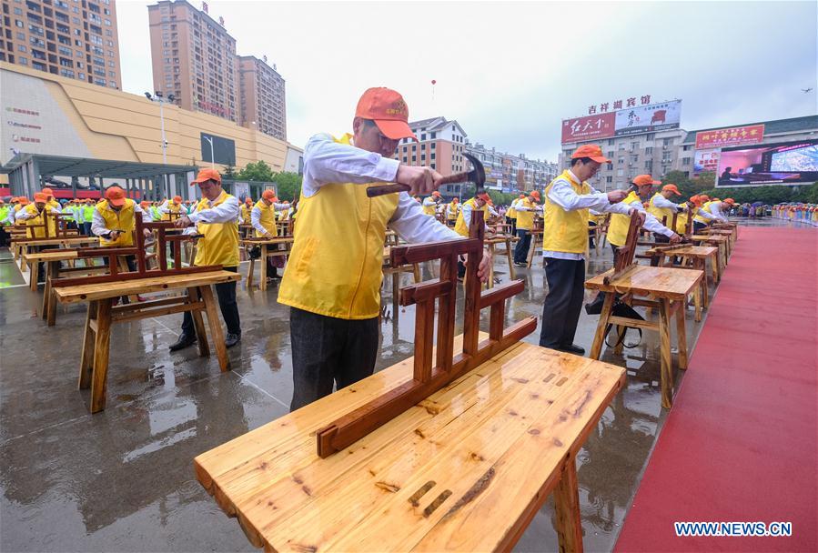 CHINA-ZHEJIANG-WOODEN CRAFTS (CN)